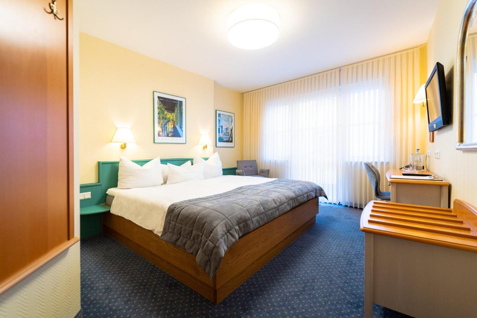 Hotel Zur Traube Ürzig Zimmer foto